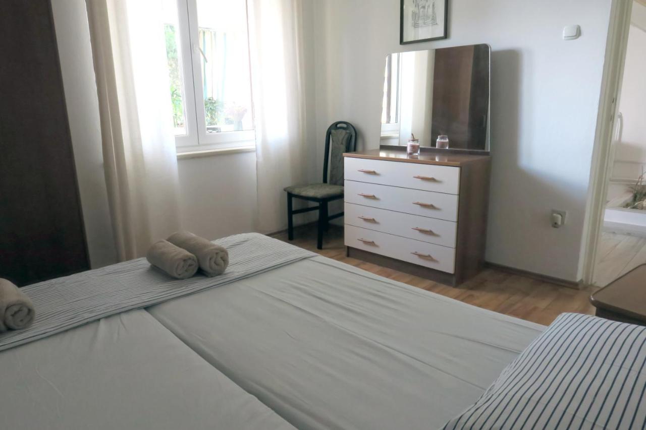 Ferienwohnung Elda Pula Exterior foto